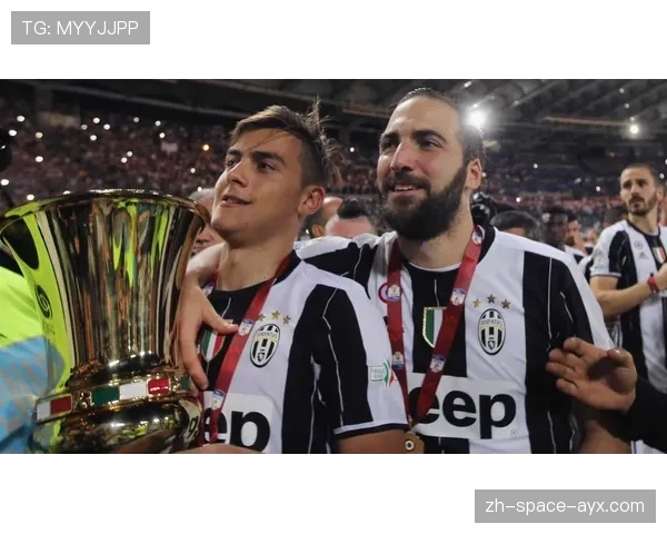 转会动态：拜仁慕尼黑与主帅图赫尔的续约谈判破裂，后者将于今夏离任